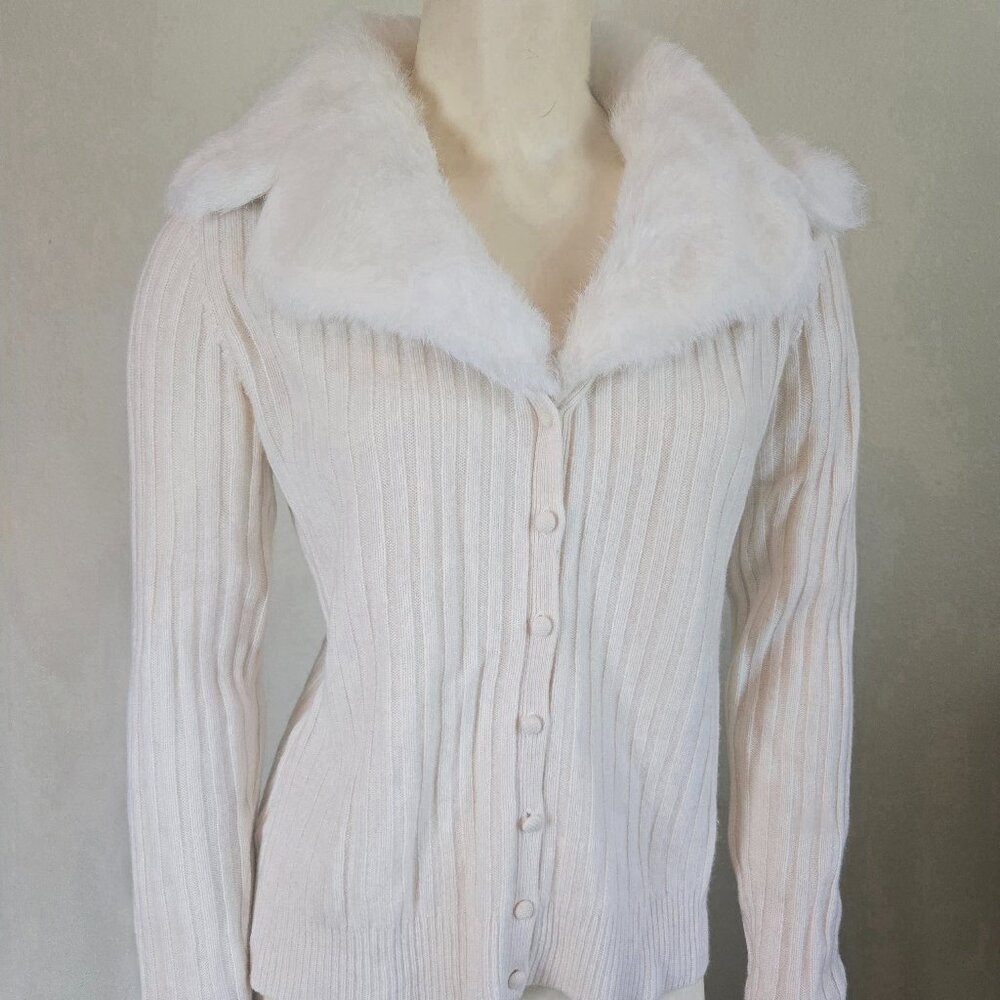 🤍 Vintage Ann Taylor Ivory Cashmere Sweater w/ Fur Collar